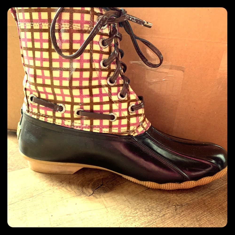 Sperry topsiders waterproof size 6